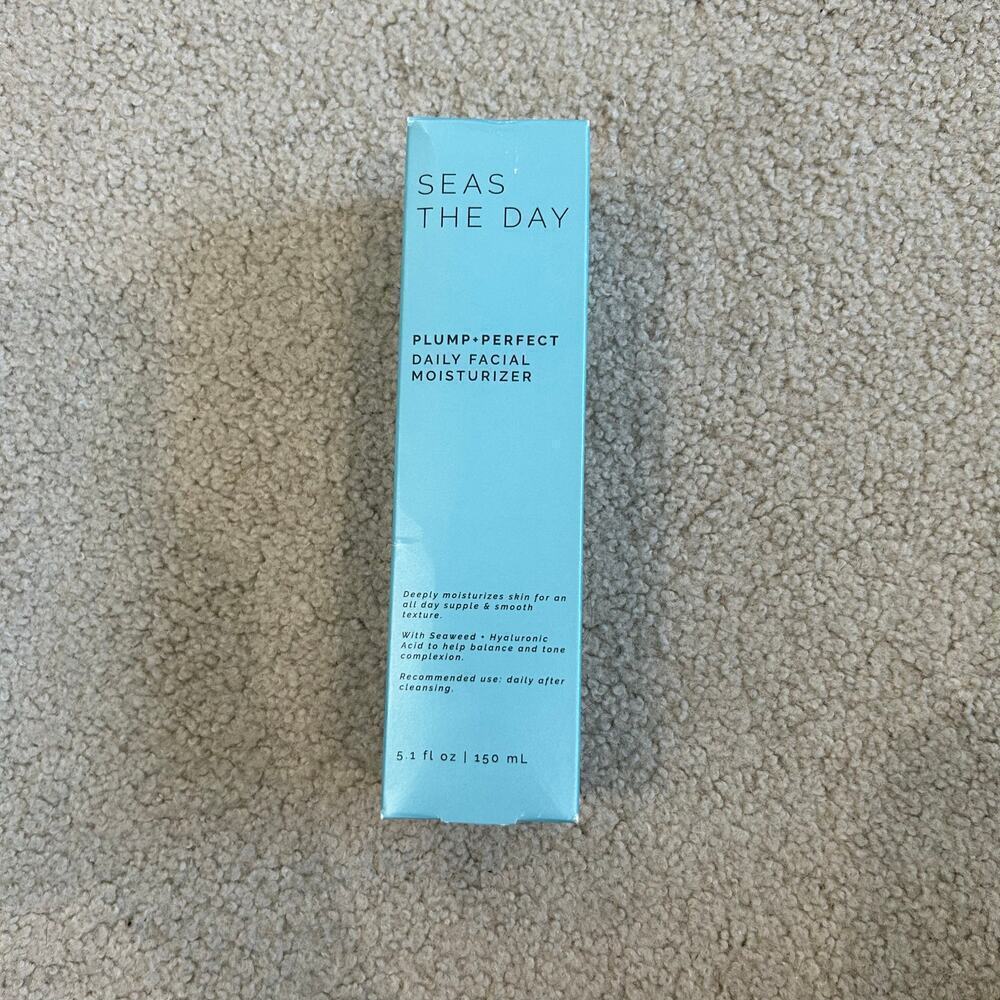 NEW Sun & Moon Seas The Day Plump Perfect Daily Facial Moisturizer 150 ml